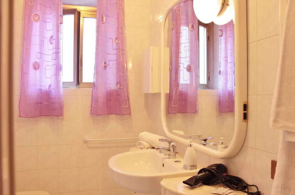 Abaco Bed & Breakfast Рим Стая снимка
